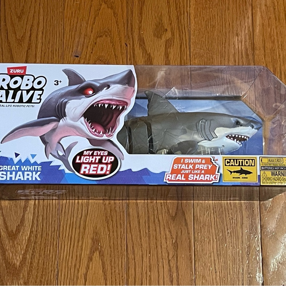 Zuru Robo Alive Great White Shark Toy - Gray